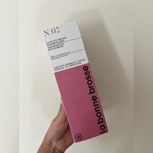 La Bonne Brosse pink mini hairbrush